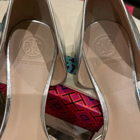 Tory Burch Women’s Raleigh D’Orsay Metallic Silver & Gold Ballet Flats Size 9 - Picture 6 of 7
